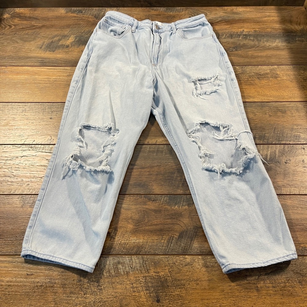 Hollister Curvy Ultra High-Rise Vintage Straight Distressed Jeans Light Wash 31